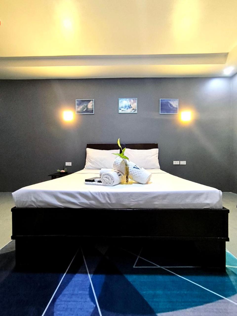 אנגלס Vincent Resort Hotel מראה חיצוני תמונה