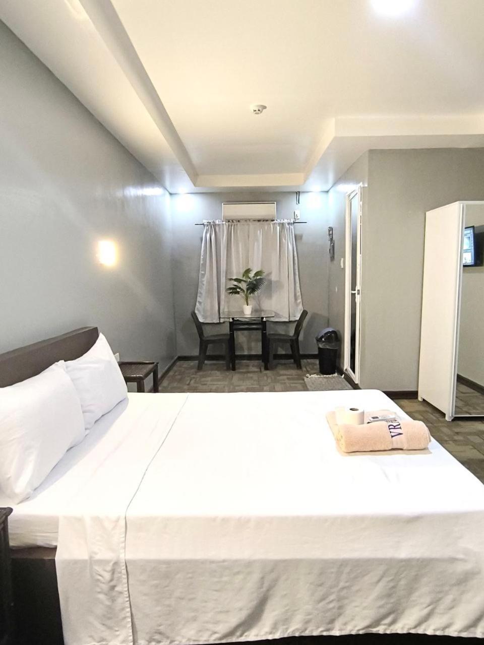 אנגלס Vincent Resort Hotel מראה חיצוני תמונה
