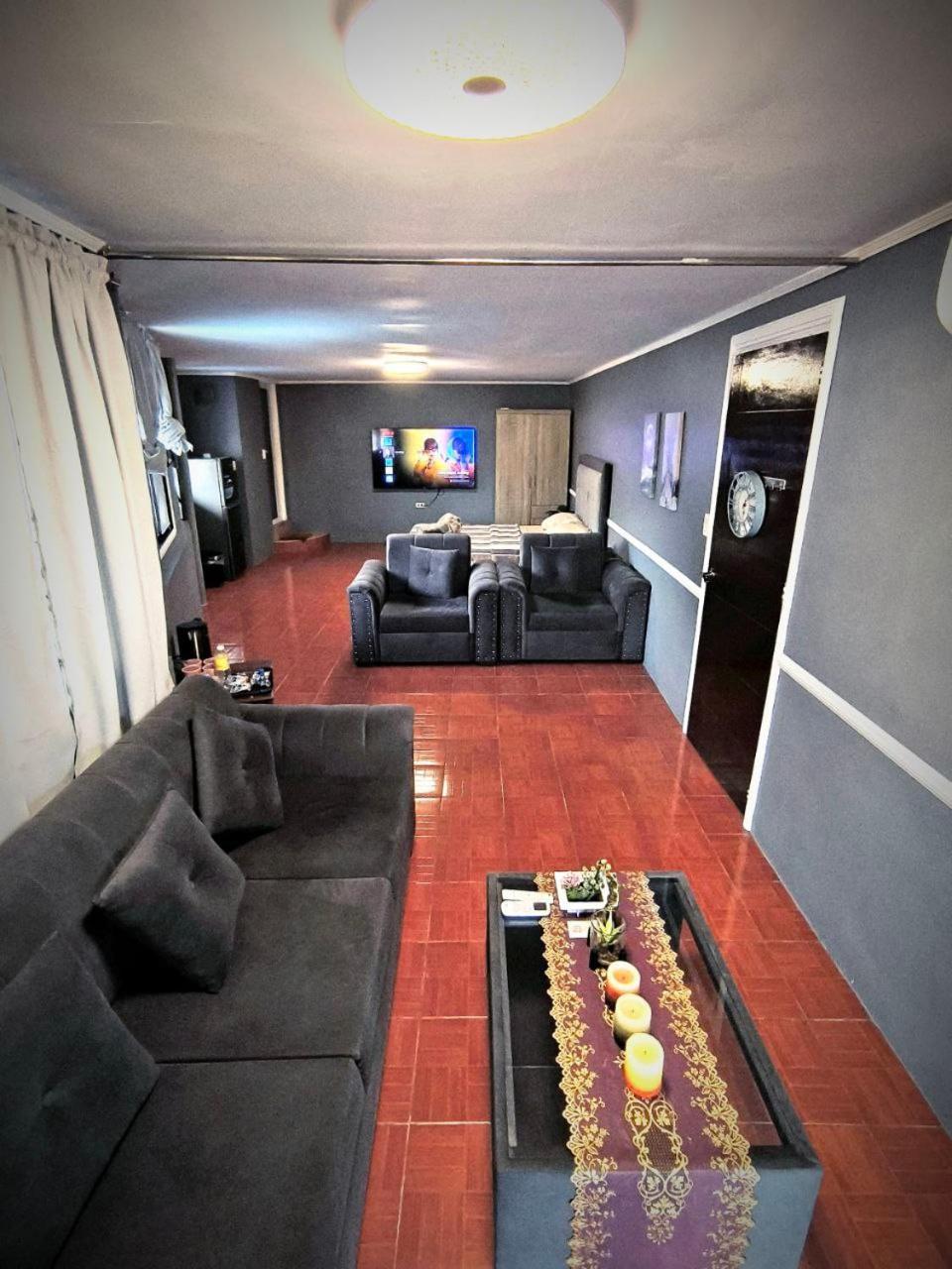 אנגלס Vincent Resort Hotel מראה חיצוני תמונה